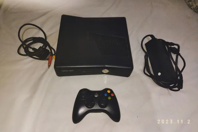 Xbox 360 Desbloqueado com Controle e 10 Jogos, Console de Videogame Xbox  360 Usado 93634426