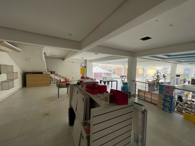 Re/max libra Aluga ponto na rua do comércio  - Foto 5