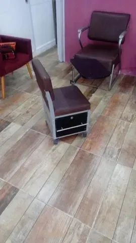 Ciranda/cadeira de manicure Van de velde seminova - Foto 2