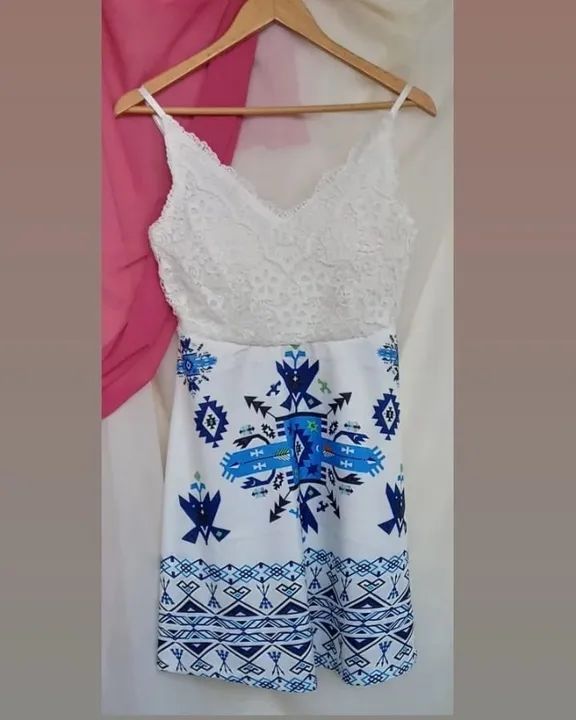 Vestido Étnico em Tecido Acetinado e Renda c/Bojo - Foto 4