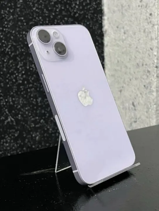iPhone 14 128 GB Lilas semi novo com garantia