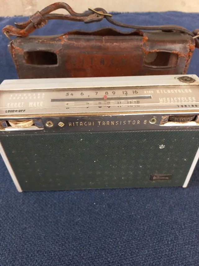 Radio antigo Hitachi transistor  - Foto 4