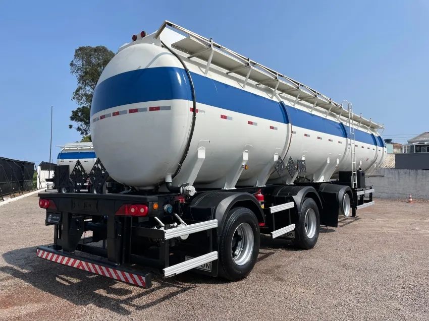 CARRETA TANQUE RANDON VANDERLEIA 43 MIL LITROS ANO 2012 - Foto 4