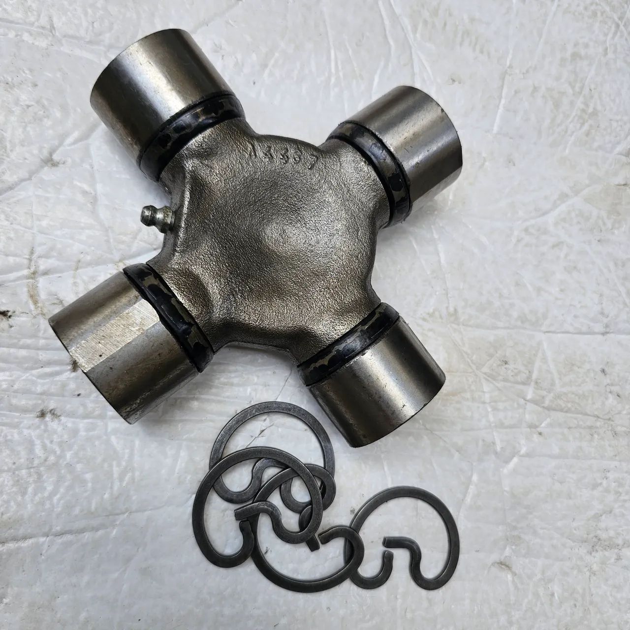 Trator CBT valmet valtra terex cruzeta cardan 5-165X 9053745 - Peças para  tratores e máquinas - Colégio Batista, Belo Horizonte 1359613455 | OLX