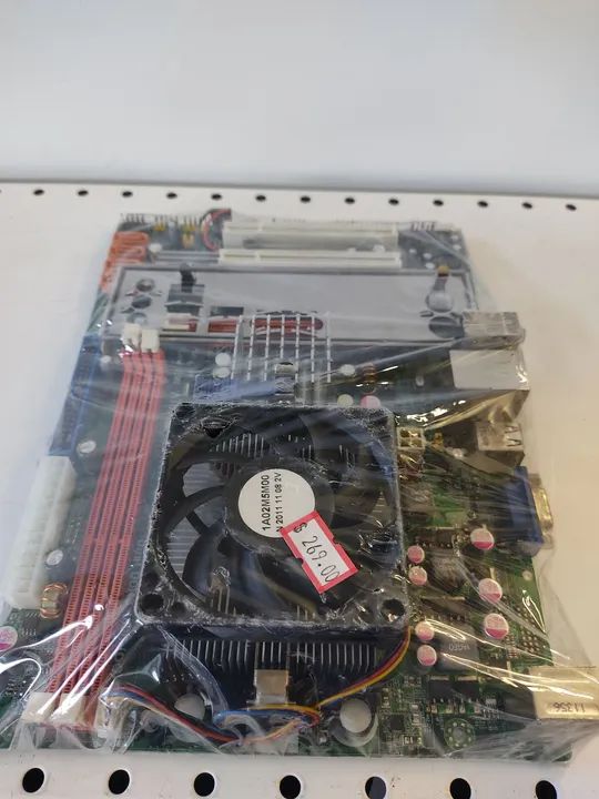 Placa mãe AMD Sempron 145 Vem pra Eco Eletron  - Foto 3