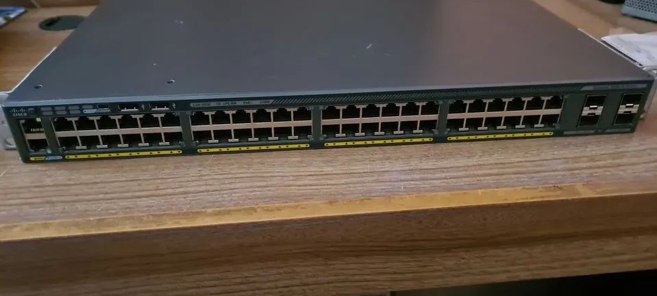 Switch Cisco 2960 48portas Ws-c2960-48tt-l
