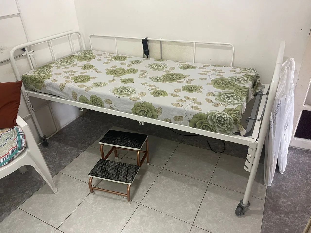 Cama Hospitalar motorizada