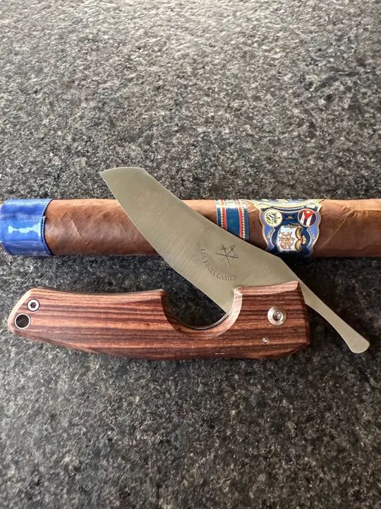 Cortador de Charutos/Canivete Lês fine lemes