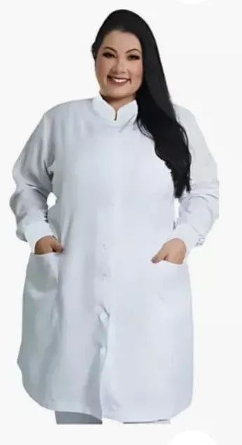 Jaleco Acinturado em Gabardine Gola Padre Com Punho - Foto 3