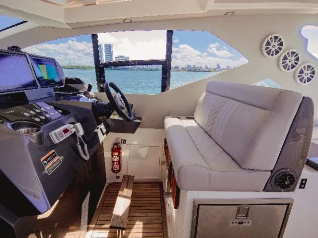 Lancha Azov 480HT - Saída de fábrica - Foto 10