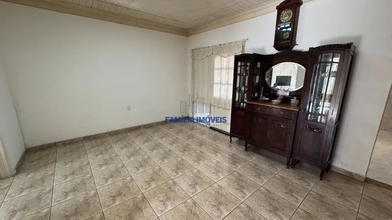 Sobrado de 3 dormitórios com Churrasqueira, Edícula e Quintal! - Foto 2