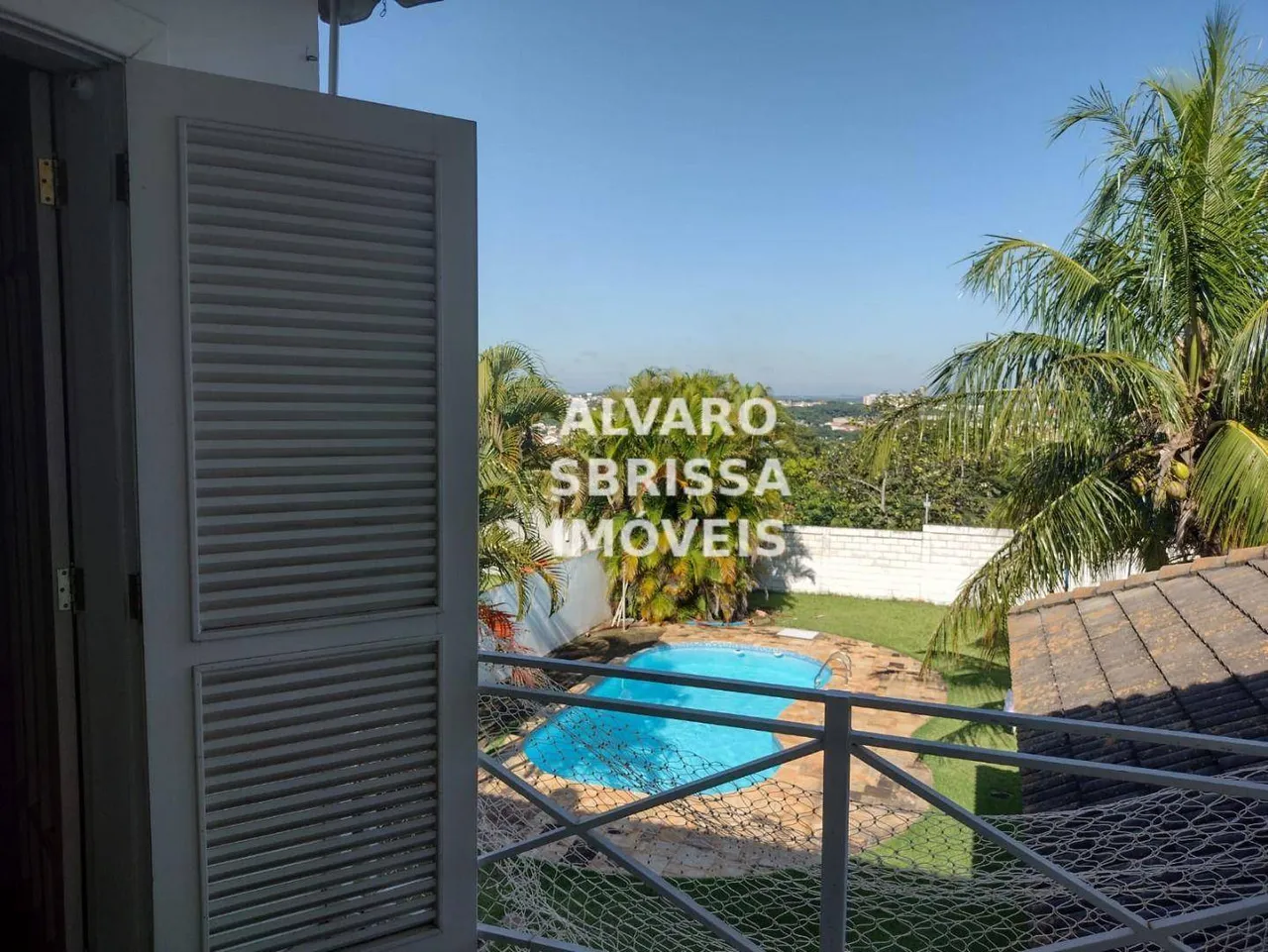 Casa mobiliada, com piscina. com 3 suites, no condomínio Jardim Theodora em Itu SP. Valor
