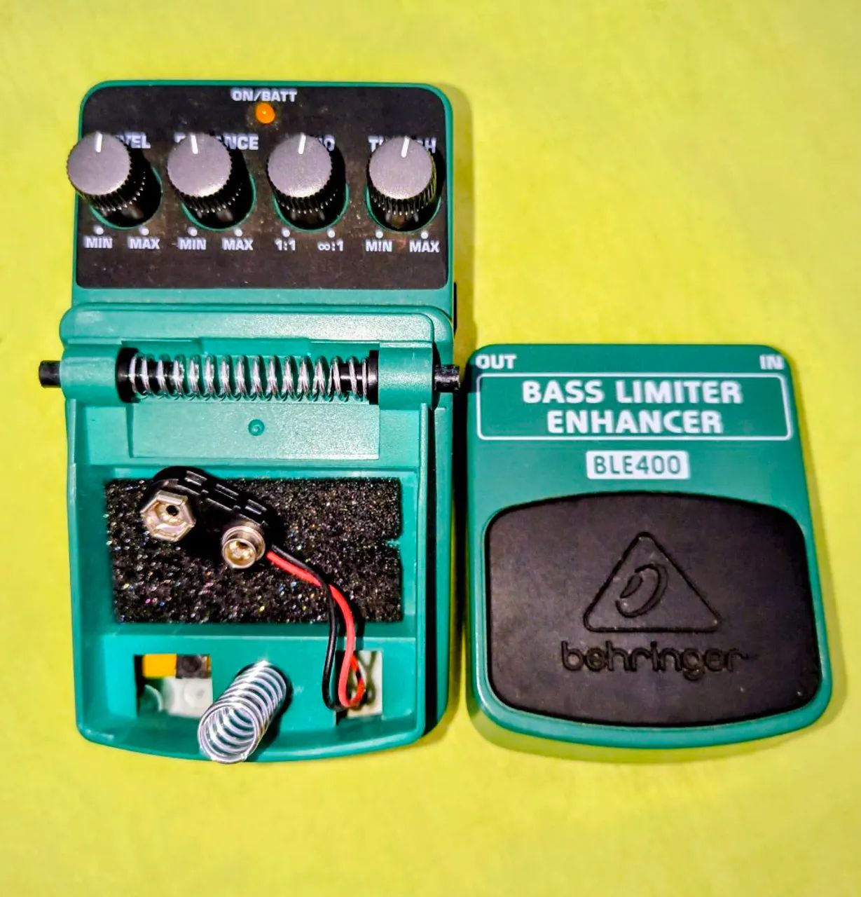 Pedal Bass Limiter Behringer - Instrumentos musicais - Vila Isabel