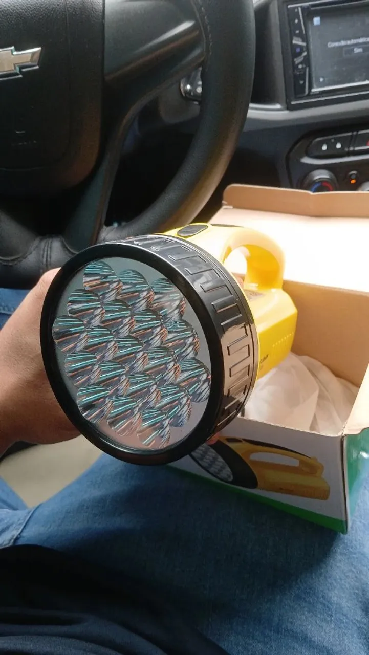 Lanterna LED Super Potente 1300mah