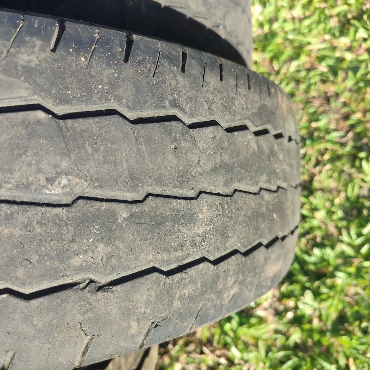 Pneus  205/75 Aro 16  - Foto 2