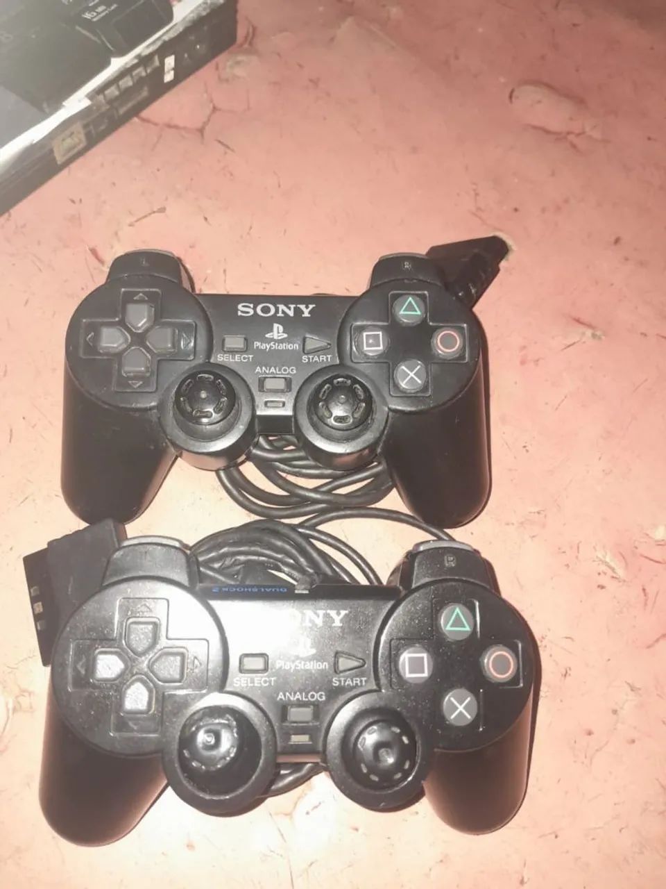 Playstation 2 com jogos e controles - Foto 2