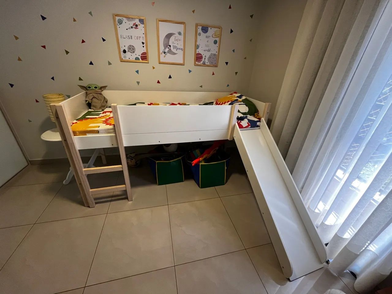 Cama Infantil com Escorregador + colchão 