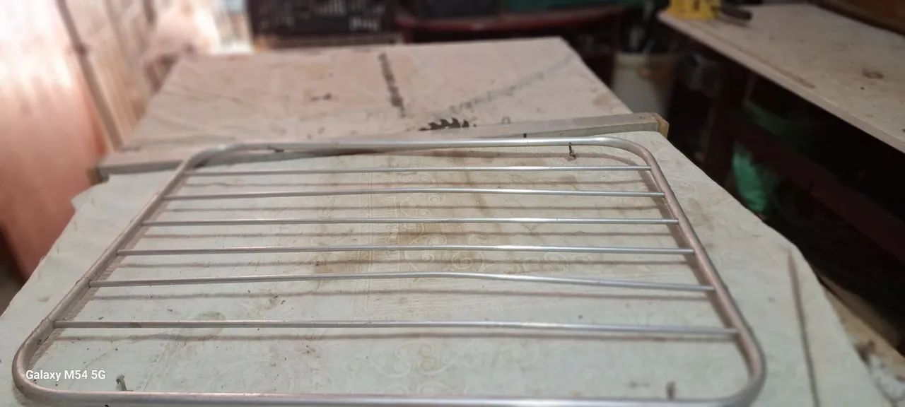 Varal de teto em alumínio,pequena ,sem os acssorios  - Foto 2