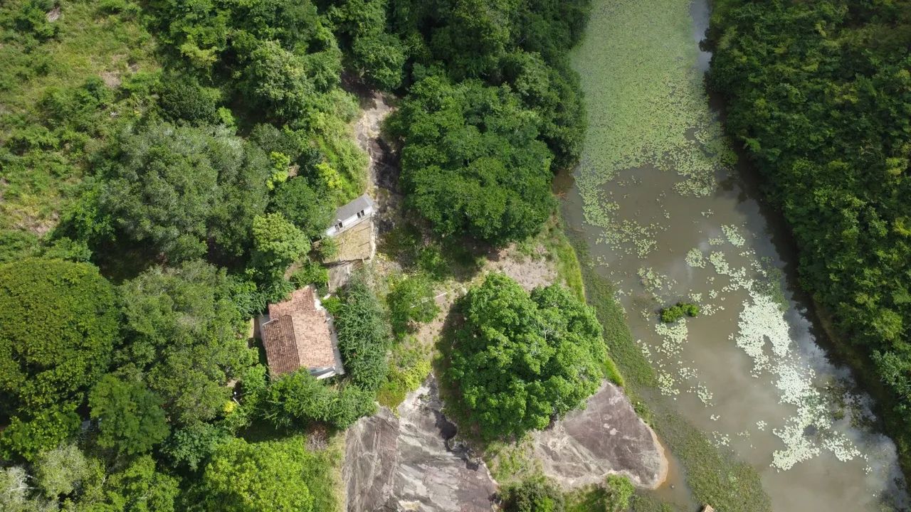 Terreno com área verde em localização privilegiada - Foto 3