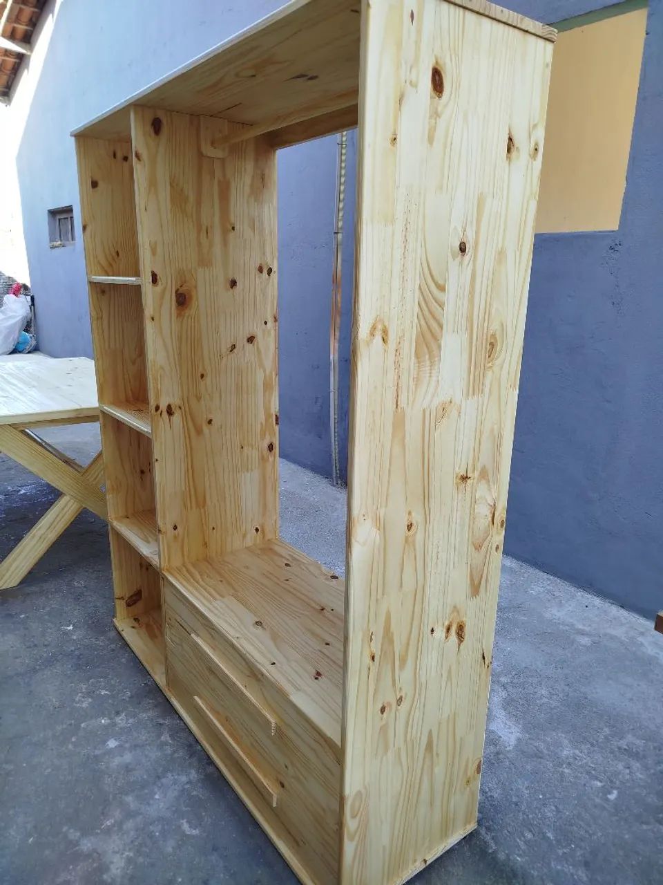 Closets de madeira de pinus. Guarda roupas. Arara multiuso. - Foto 2