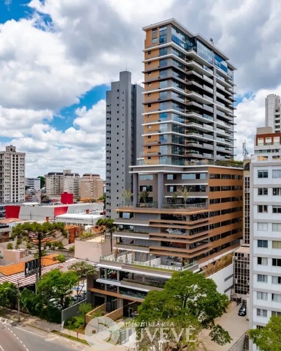 IMOBILIÁRIA JUVEVÊ VENDE APARTAMENTO QUATRO DORMITÓRIOS, PISCINA AQUECIDA, TRES VAG DE GAR - Foto 4