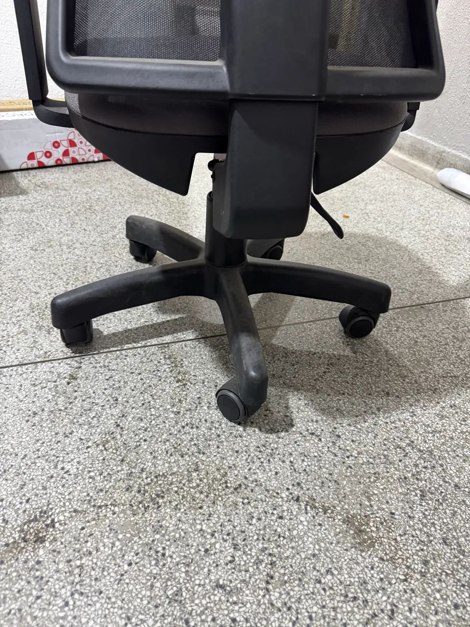 Cadeiras giratória de escritorio - Foto 2
