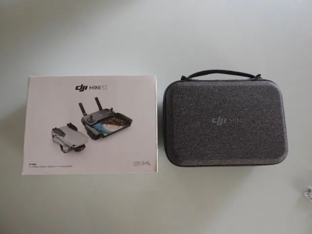 Drone DJI Mini SE Combo Fly More - estado de novo