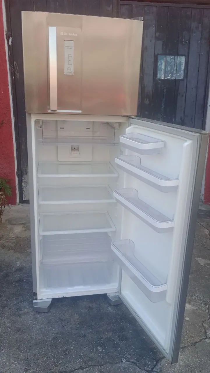 GELADEIRA INOX ELECTROLUX FROST FREE 310 LITROS  - Foto 2