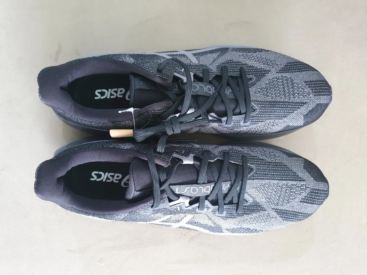 Tênis Asics Dynablast 5 NOVO! 43  - Foto 4