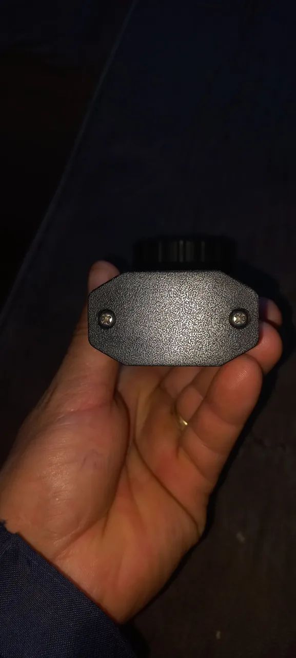 Lanterna de LED Amarela e Preta intricica  - Foto 3