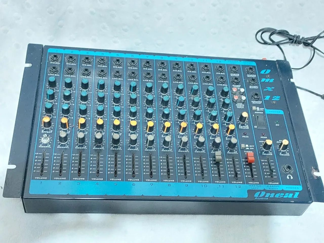 Mesa de Som Oneal OMX 12 - 12 Canais - Foto 3
