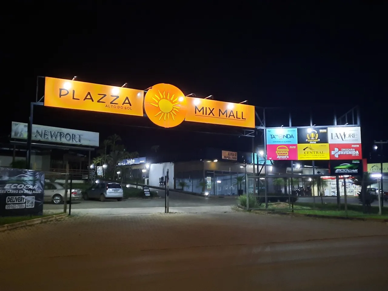 Loja ALUGADA em centro comercial jardim botânico av do sol