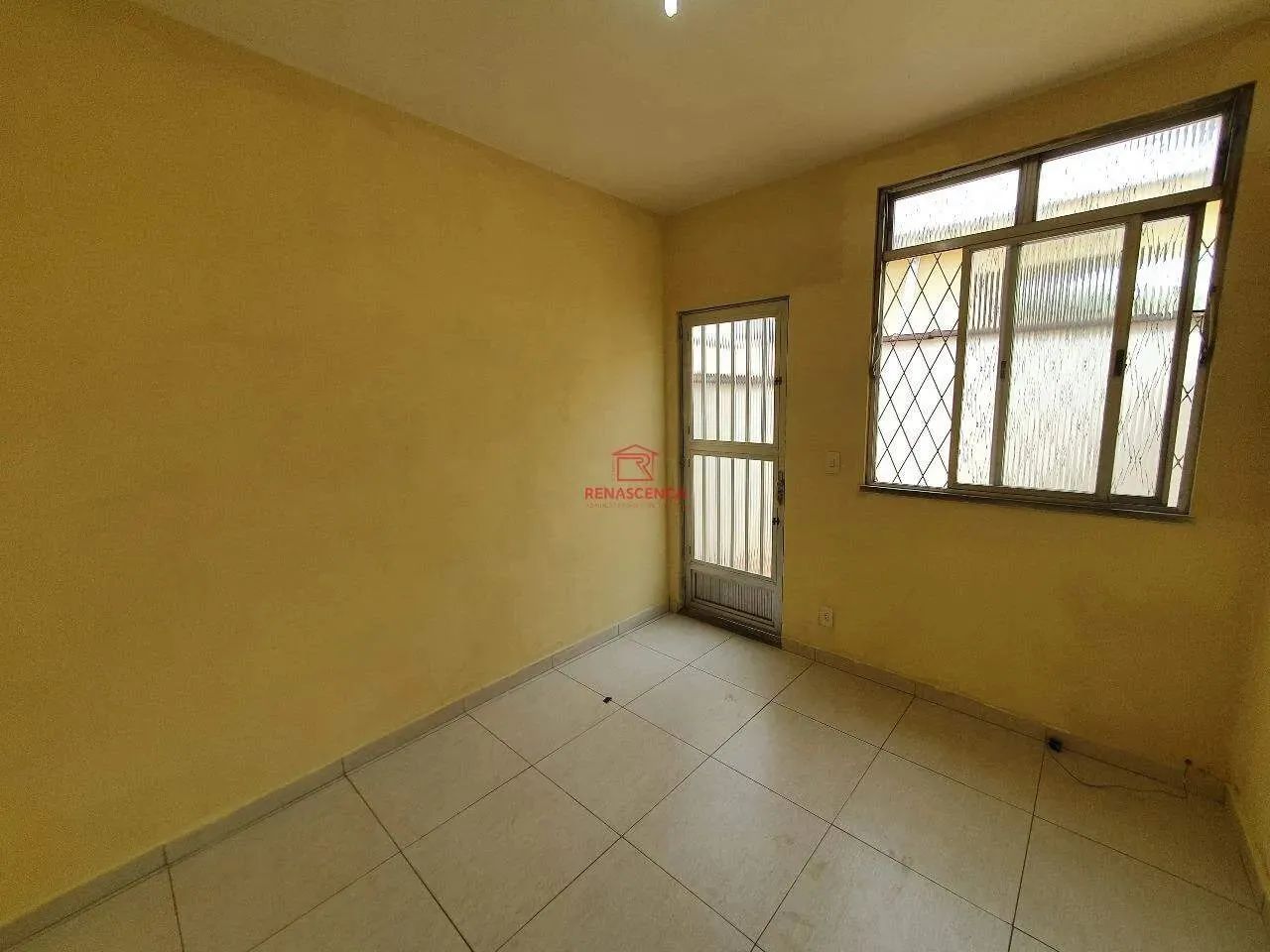 Excelente Apto de 02 qtos amplo, vila fechada em Realengo - Foto 4