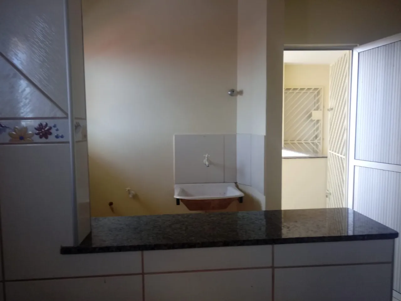 Alugo apartamento