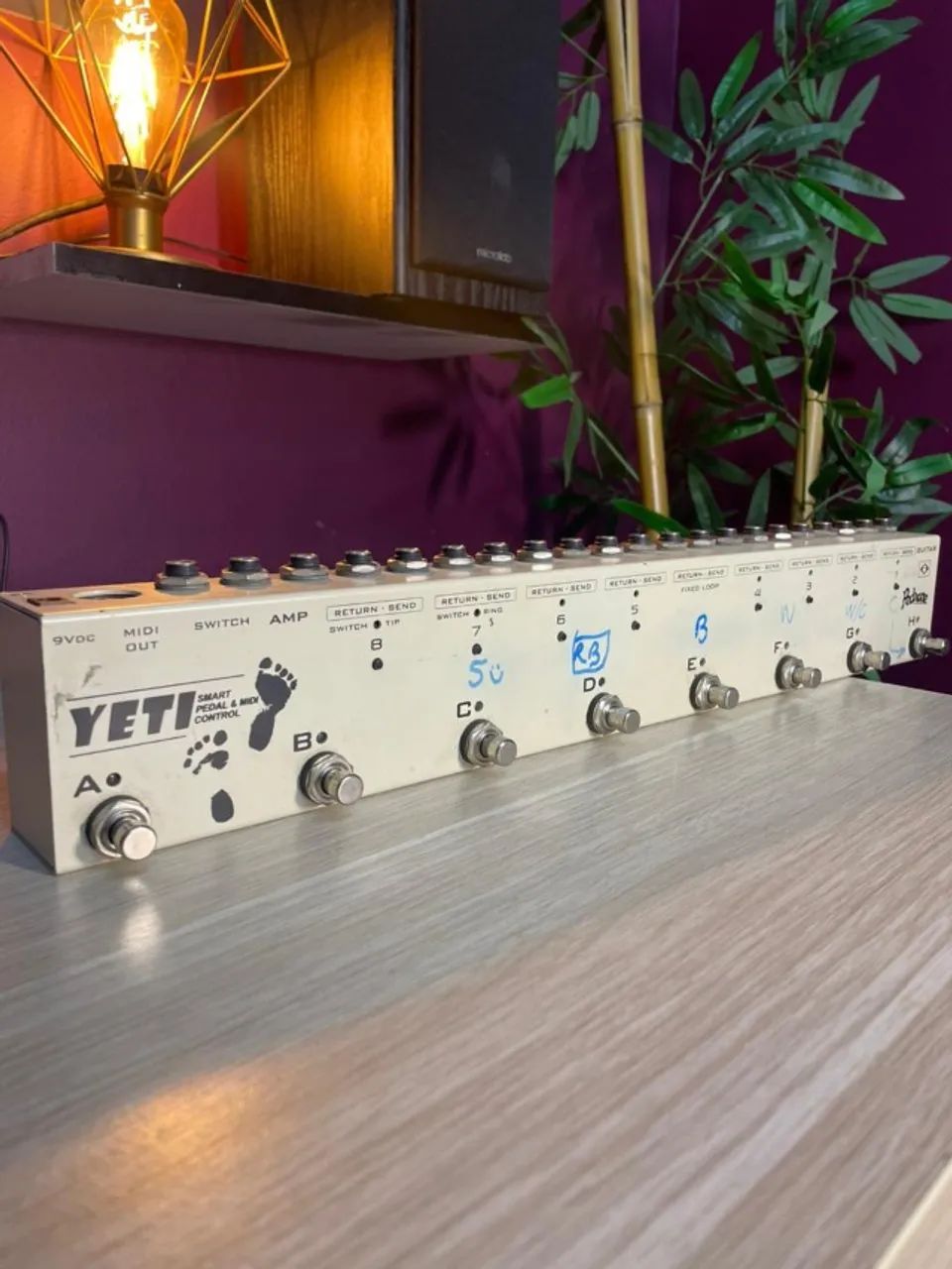 Pedal Pedrone Yeti com Midi Control - 8 Loops 