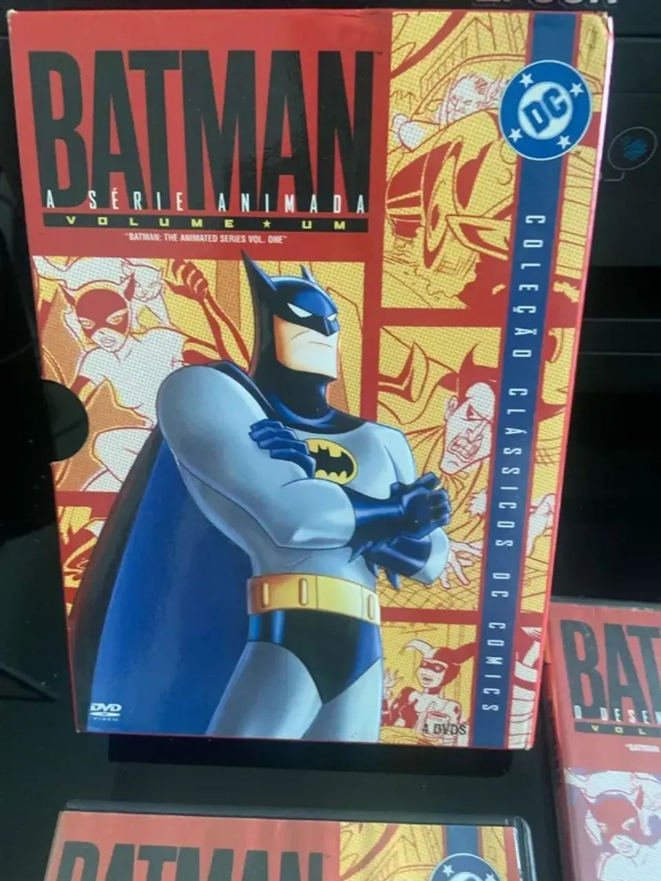Batman A Serie Animada Volume 1 Dc Box Com 4 Dvd Original - Foto 3