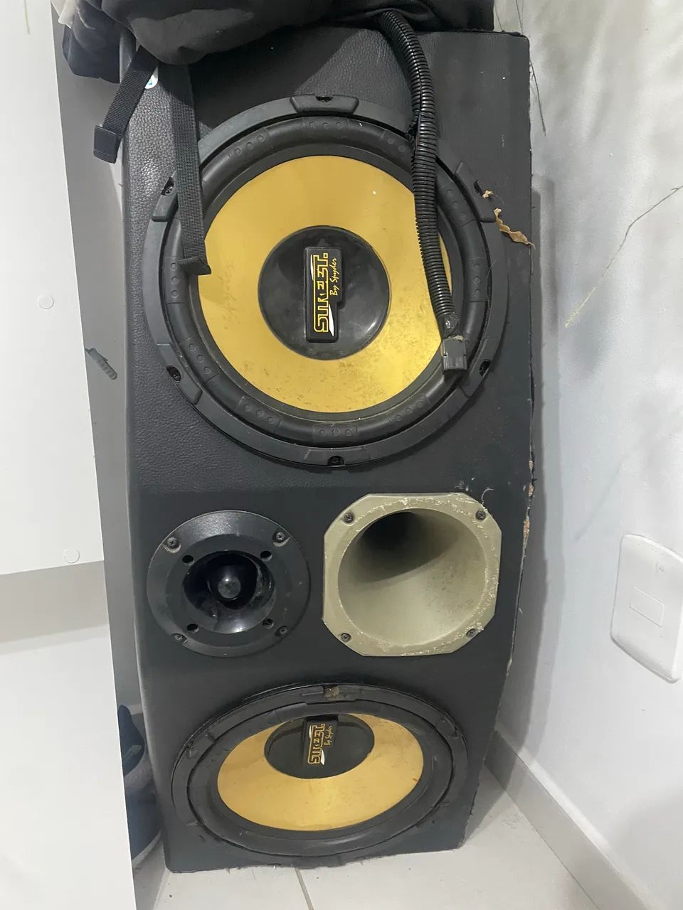 Caixa de som para carro