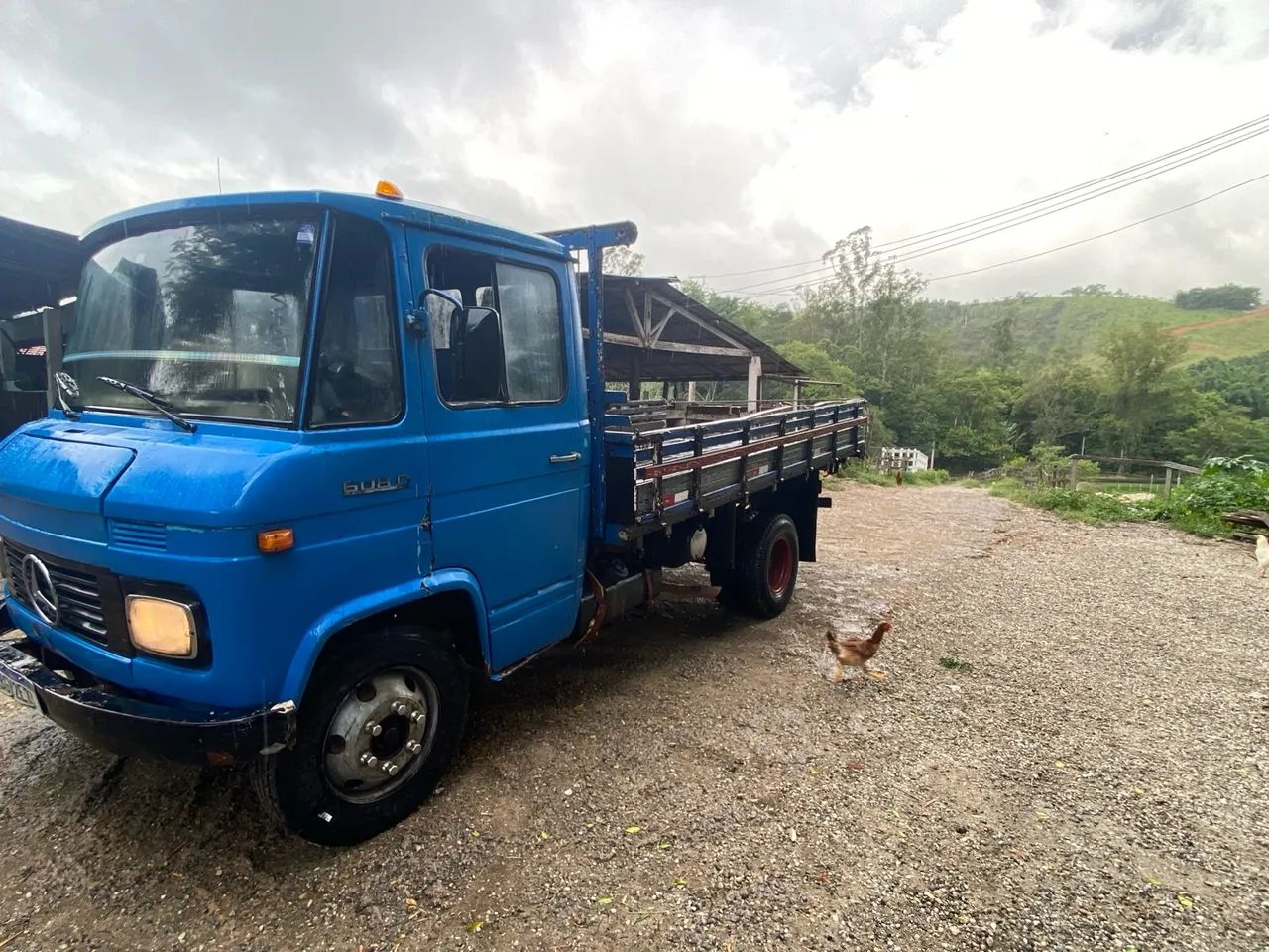 Caminhão 608D  - Foto 2