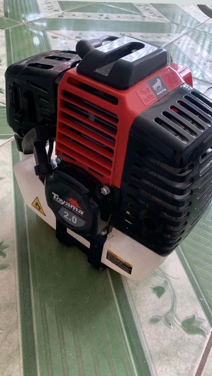 Vendo <br>Roçadeira 800<br>Moto  - Foto 3