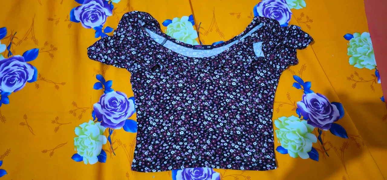 Blusa Floral Manga Curta