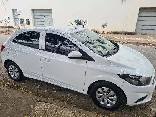 Chevrolet Onix Hatch LT 1.0 8V Flex Mec. 4P 2019 - Foto 4