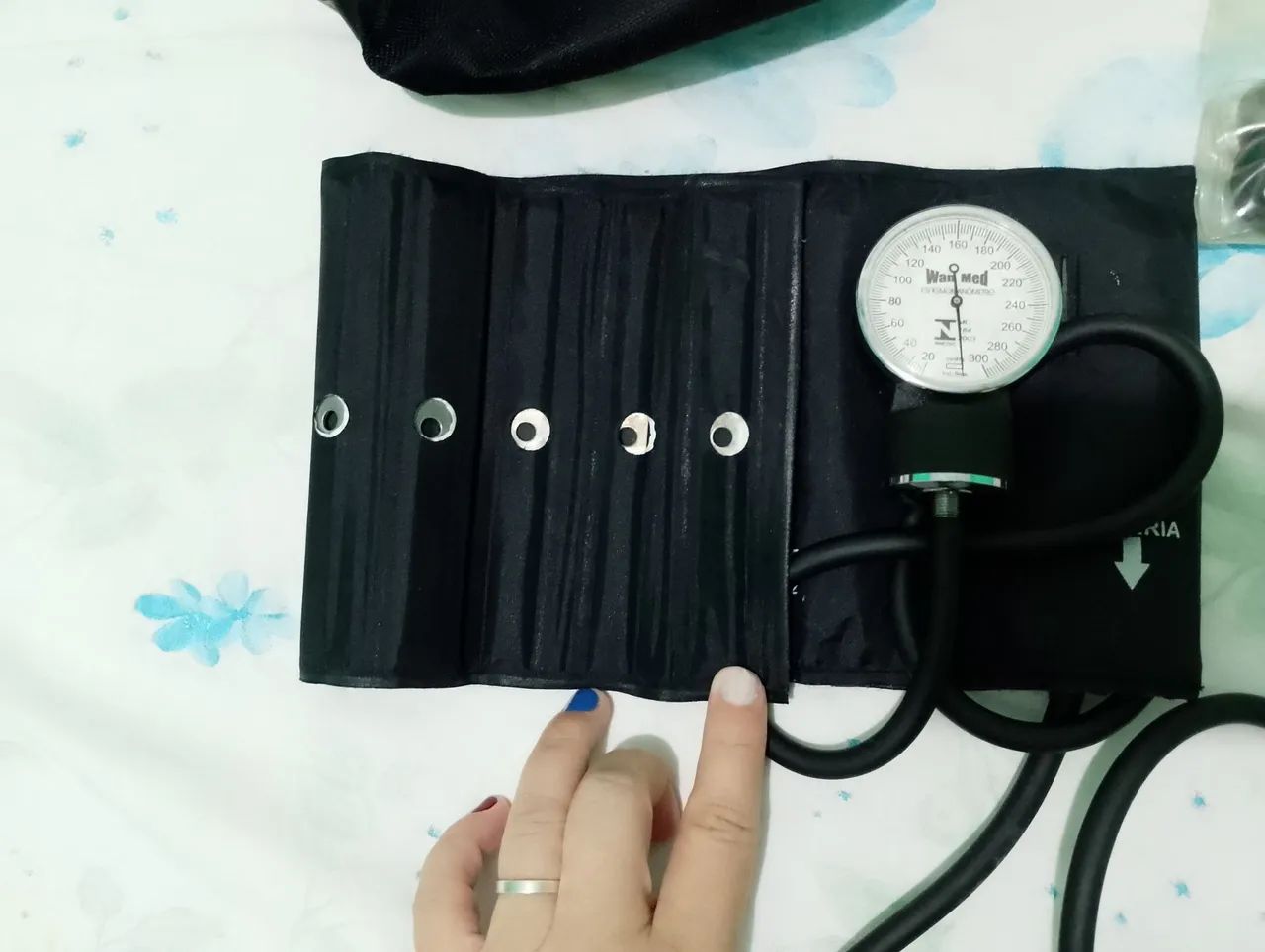 Estetoscópio e esfigmomanômetro  - Foto 2