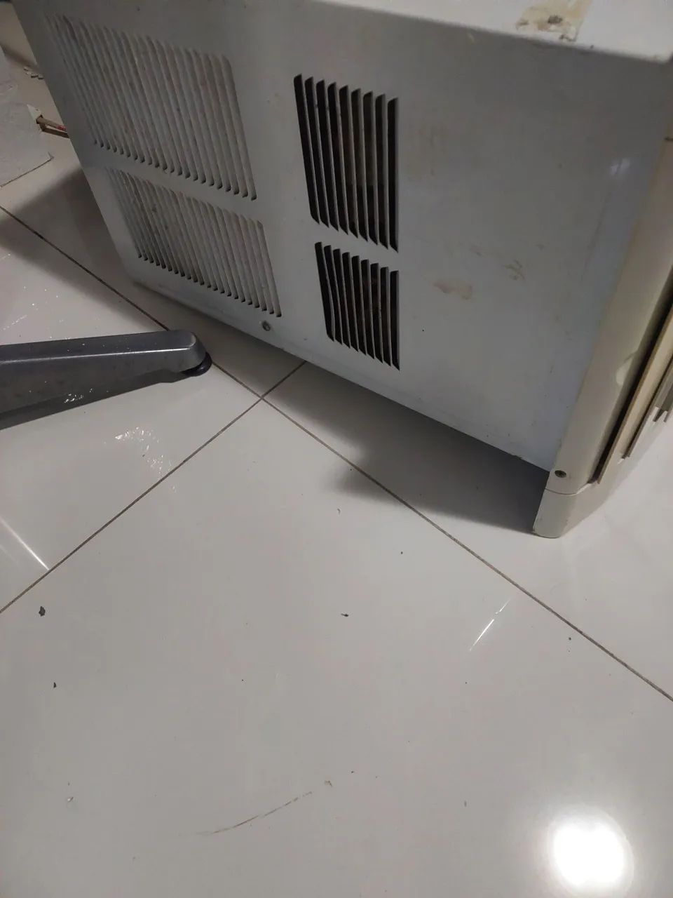 AR CONDICIONADO ELETROLUX 7500 BTUS SEM FERRUGEM GELANDO NORMAL - Foto 4