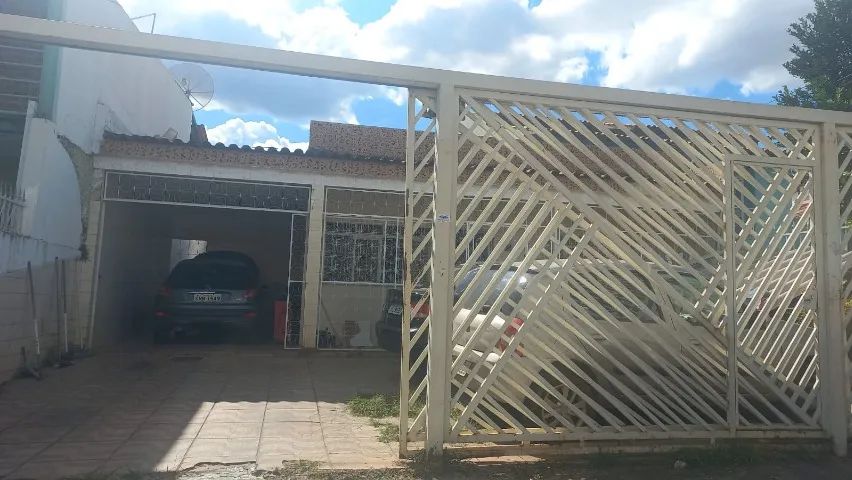 Vendo Lote com Duas Casas na QNF 03 - Ótima Localização, Espaço Amplo e Potencial de Renda