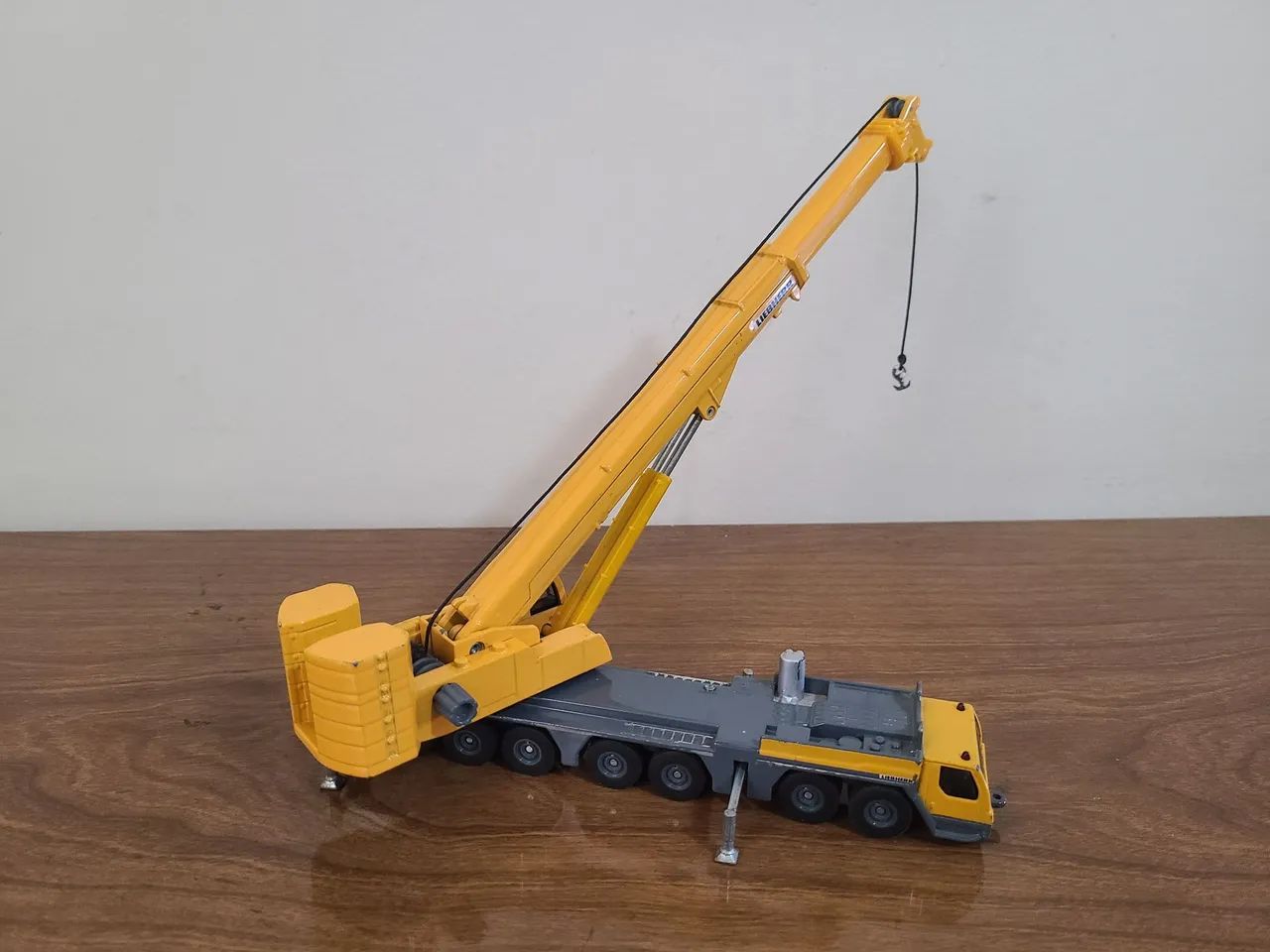 Carrinho Miniatura Caminhão Guindaste Liebherr LTM 400T Siko Diecast Metal 1:87 - Foto 3