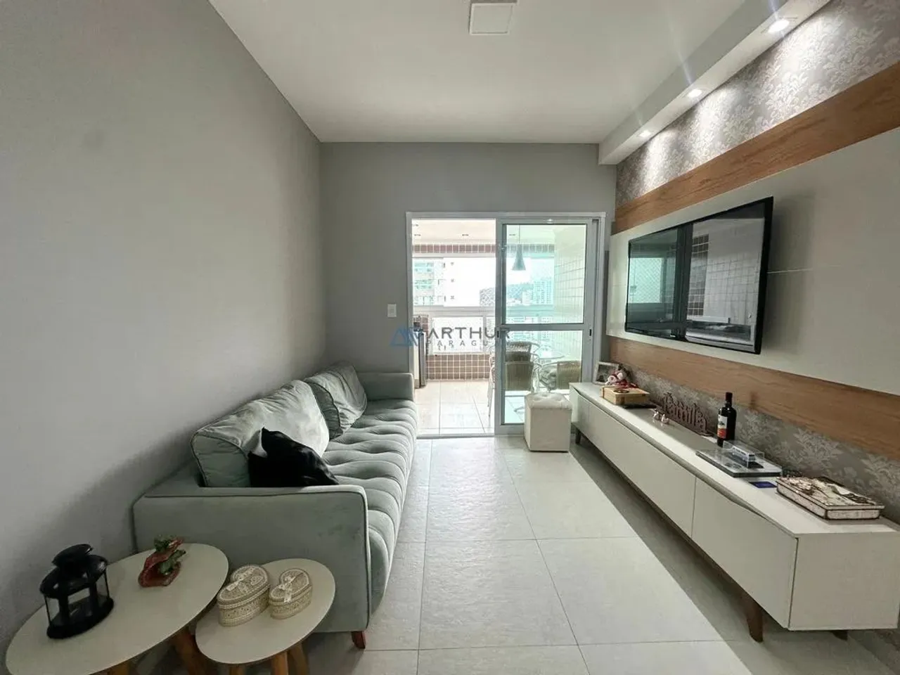 Apartamento à Venda no Boqueirão Praia Grande, com 02 dormitórios, 01 suíte