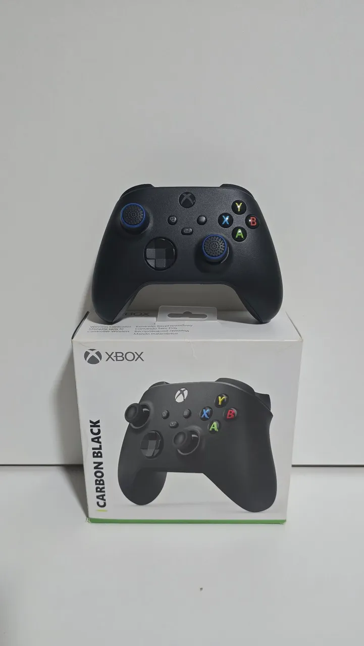 Controle Xbox Series Carbon Black + bateria recarregável