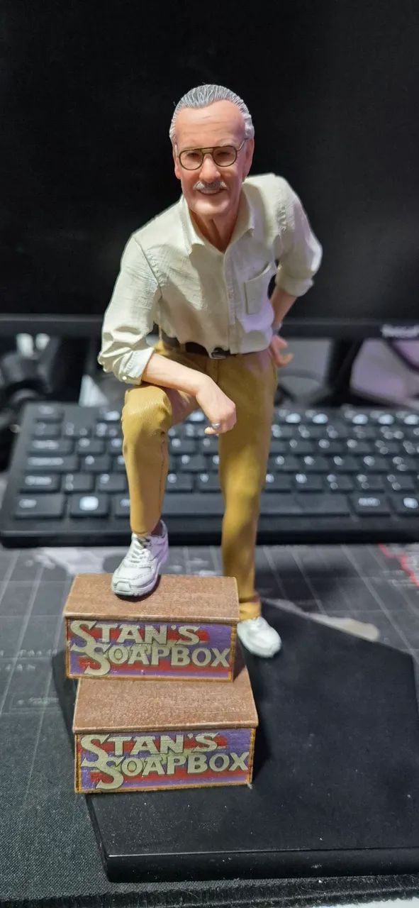 Stan Lee Iron Studios  - Foto 2