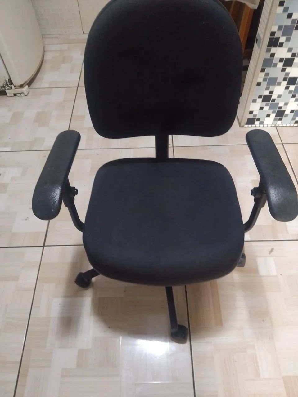 cardeira de escritorio nova - Foto 4