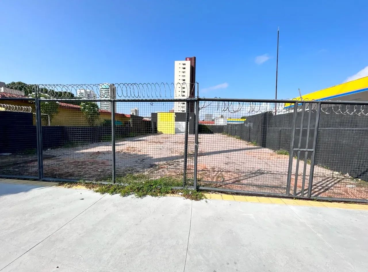 ALUGO - Ponto Comercial na Av. Amintas Barros, Lagoa Nova: